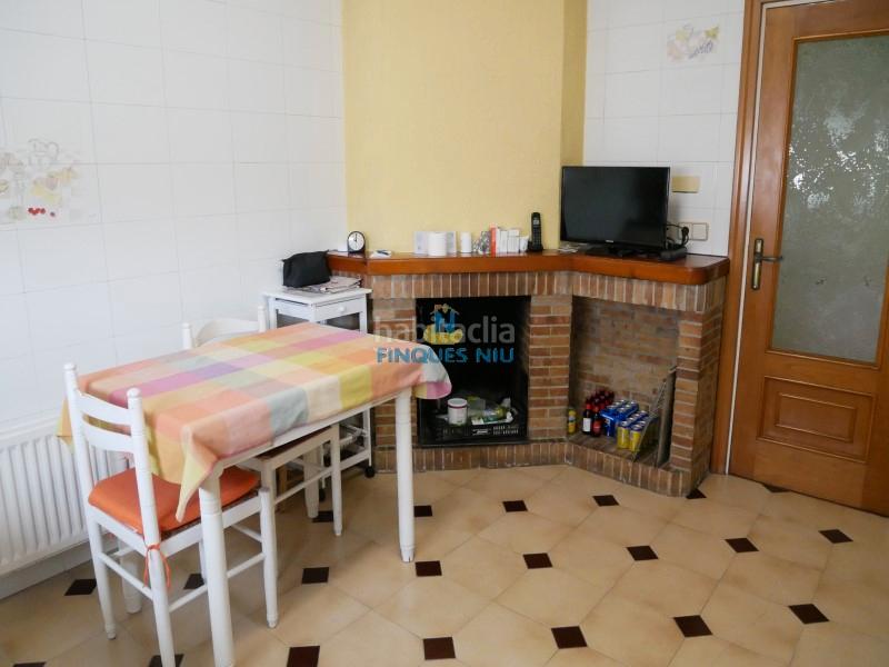 Foto d7d6ec3c-6a2b-4411-a5f9-a88f52a644b3. Xalet amb xemeneia aparcament a Maçanet de la Selva poble Maçanet de la Selva