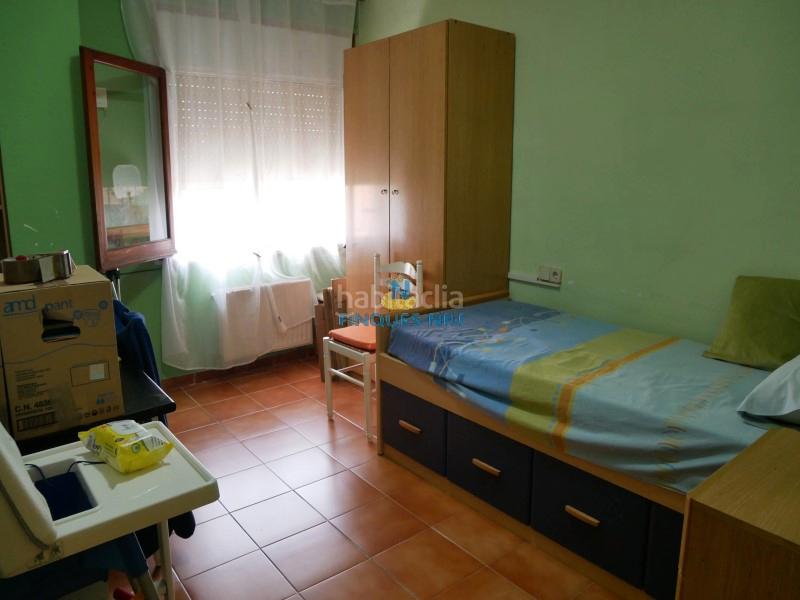 Foto f093d7ff-0282-4f1b-9b25-0129acd938e7. Xalet amb xemeneia aparcament a Maçanet de la Selva poble Maçanet de la Selva