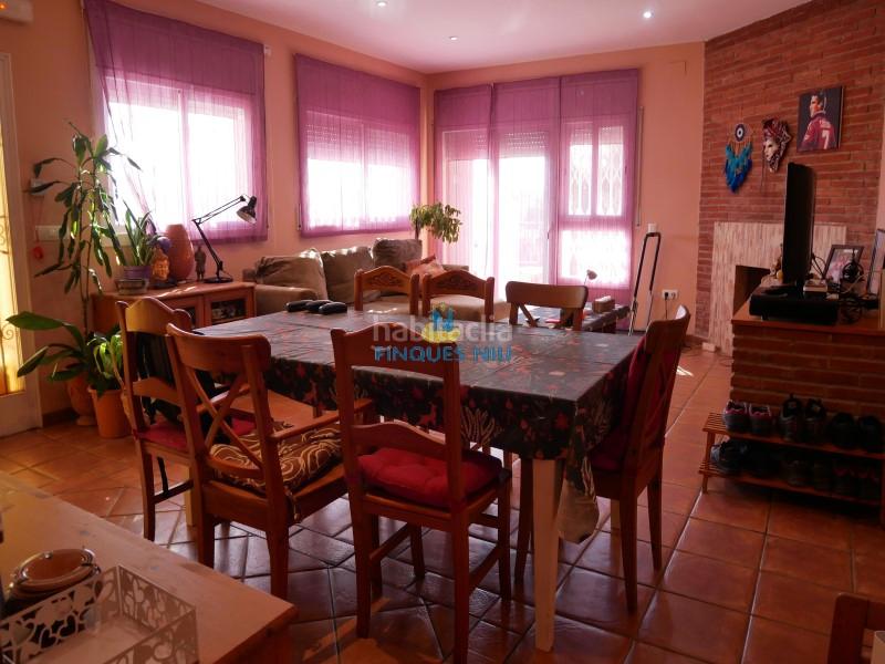 Foto 0c9dffb1-db8e-4fdb-be70-87a913256561. Chalet avec cheminée chauffage parking piscine dans Vidreres