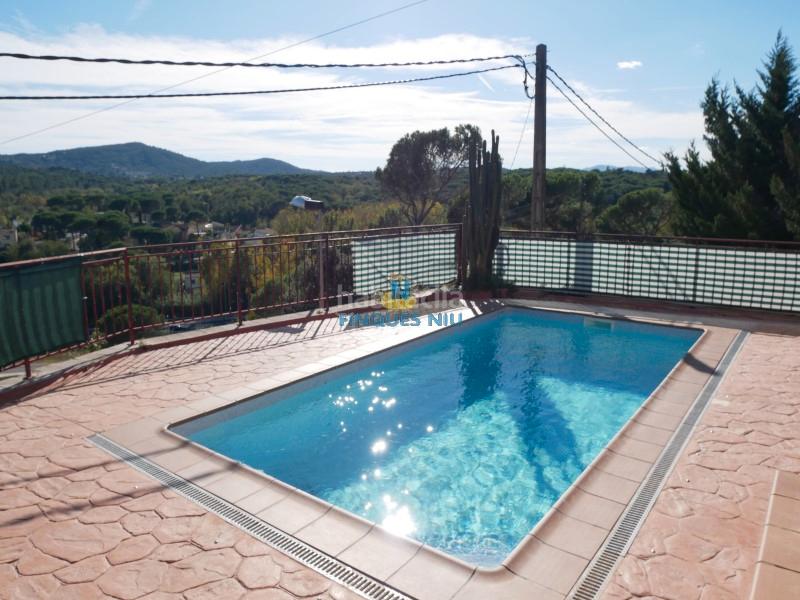 Foto 188adae4-1bc3-4fcf-9d27-fd2e4f5a9140. Chalet avec cheminée chauffage parking piscine dans Vidreres