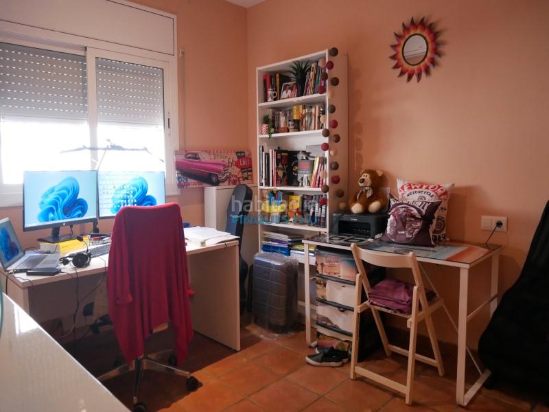 Foto 274b27c6-f394-48e9-827e-4f85f315c39d. Chalet avec cheminée chauffage parking piscine dans Vidreres