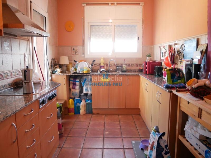 Foto 4299bfd9-ecc5-47a4-9894-0eab7a6751e7. Chalet avec cheminée chauffage parking piscine dans Vidreres