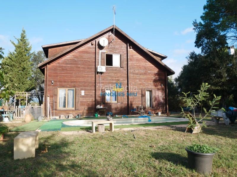 Foto 2b80dcd6-b7b6-4c5c-9091-6c759f3e25bc. Chalet avec parking piscine dans Sils
