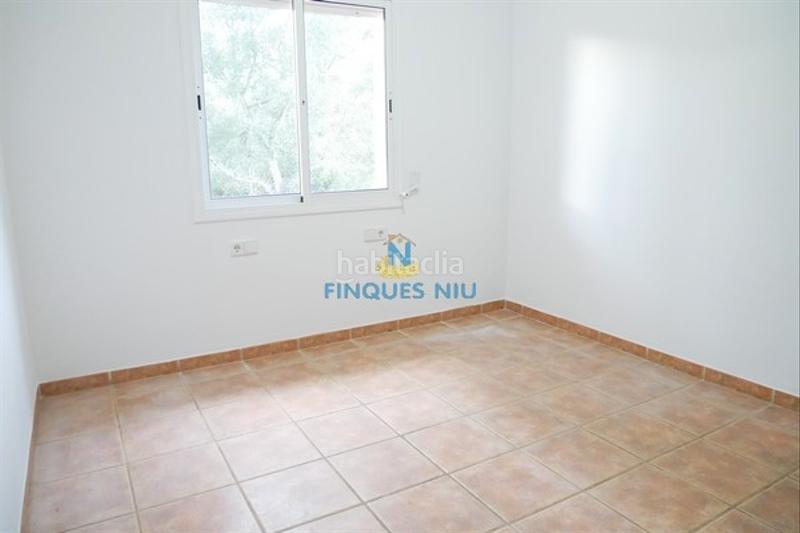 Foto 14440457-e3b2-451f-a6fb-6e2c0bb0d6e9. Chalet con camino parcheggio in La Goba Vidreres