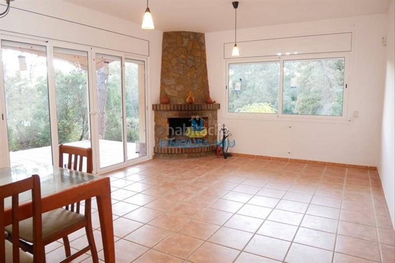 Foto 578f51ca-250d-4999-b666-baa6429d1032. Chalet con camino parcheggio in La Goba Vidreres