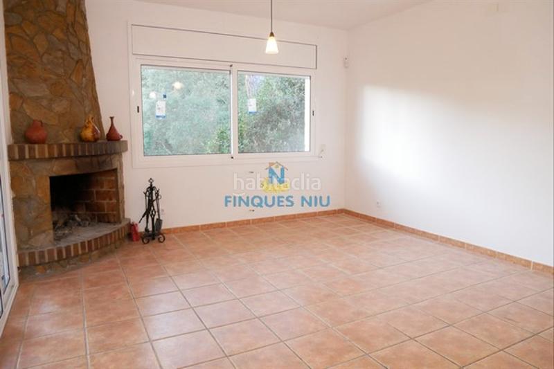 Foto bd9a25d2-1dba-47eb-94c3-d1ae0796b9d1. Chalet con camino parcheggio in La Goba Vidreres