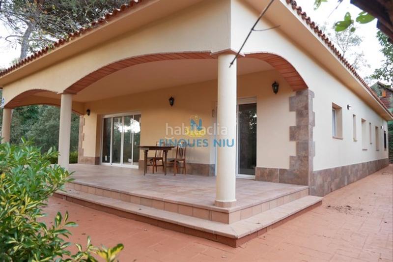 Foto be05a400-5bdf-4d05-b567-c814fff7cd0d. Chalet con camino parcheggio in La Goba Vidreres