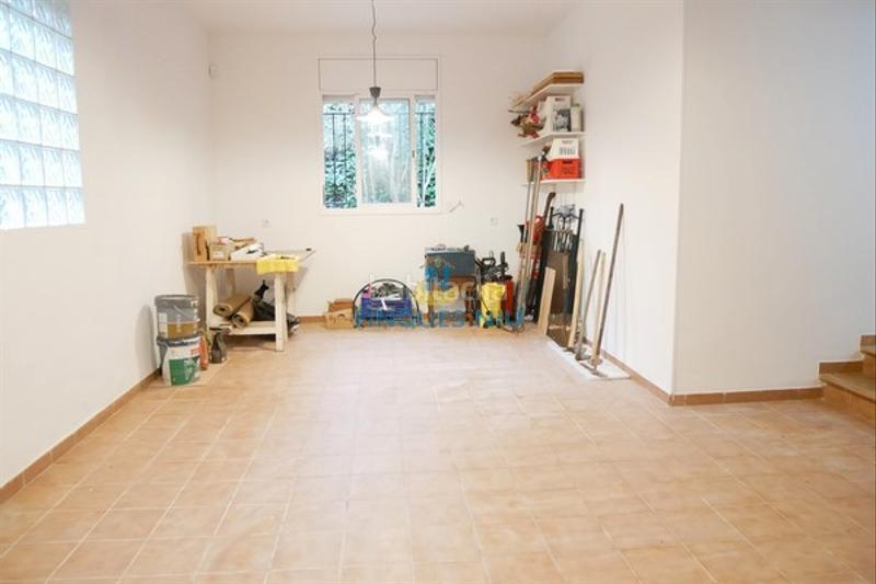 Foto cf295a6f-54d7-4f21-b2c9-d937017a7337. Chalet con camino parcheggio in La Goba Vidreres