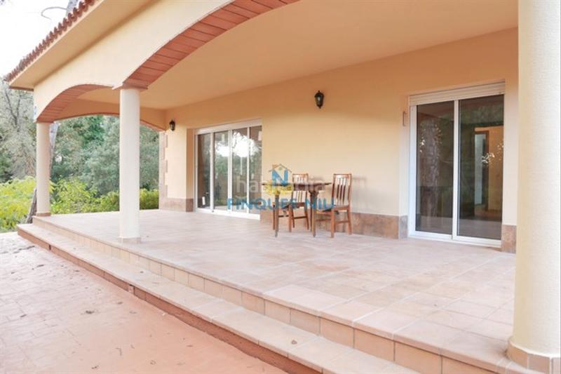 Foto cfec331d-4ee3-4547-be0d-70e9a5e3201b. Chalet con camino parcheggio in La Goba Vidreres