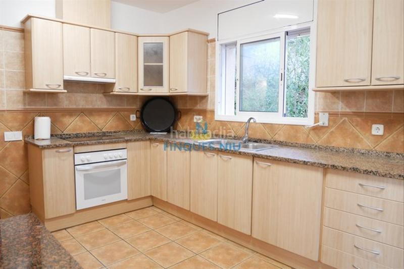 Foto e0d03d54-ecd7-4edc-b780-8da5971423aa. Chalet con camino parcheggio in La Goba Vidreres