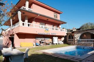 Chalet  Carrer d'eduard toldrà. ? casa con encanto en vallcanera – lista para entrar a vivir ?