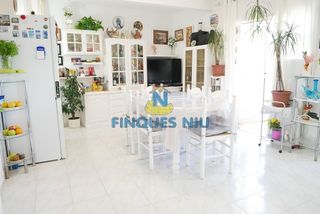 Pis  Avinguda vall de ribes. Oportunidad única en platja d’aro con piscina comunitaria y zona