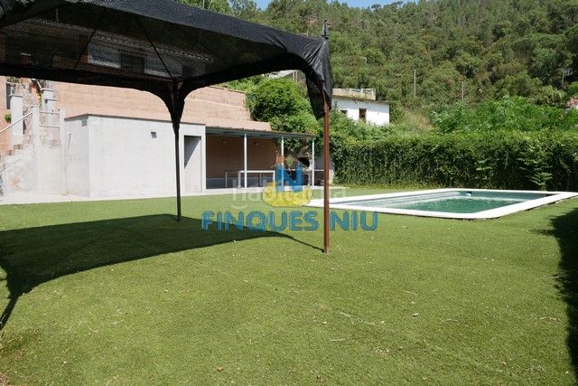Foto c6c55bdc-5141-48e7-8376-01f6bfa8b715. Xalet a Massanes