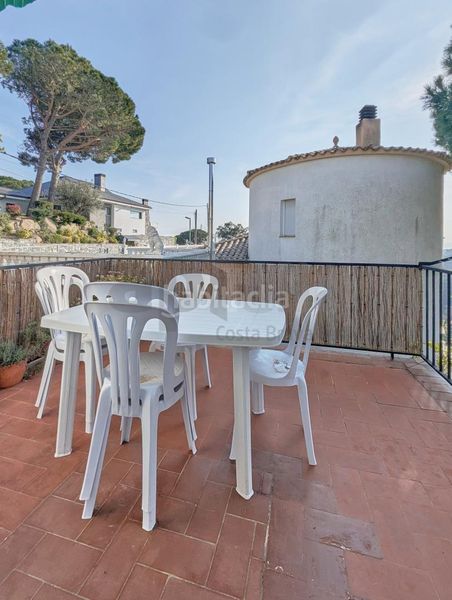 Foto 6058d854-1a1c-412c-94ea-8348ef7dd392. Xalet amb xemeneia a Serra Brava Lloret de Mar