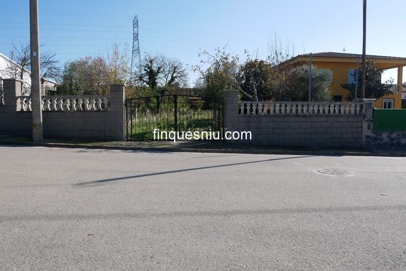 Foto 3e56fcd5-3c17-4961-9bf9-b0f4f954a01d. Terreny residencial a Sils