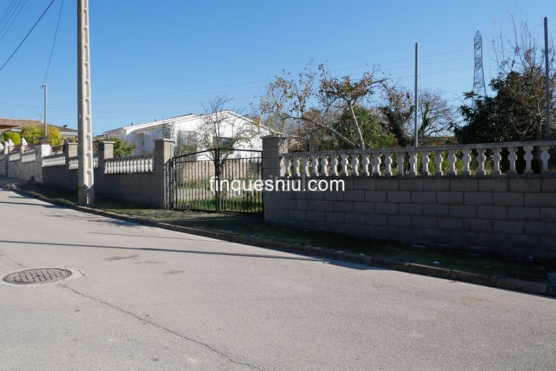 Foto 6ab22bf2-2fc5-4a6d-9565-1b5fc1ac32f0. Terreny residencial a Sils