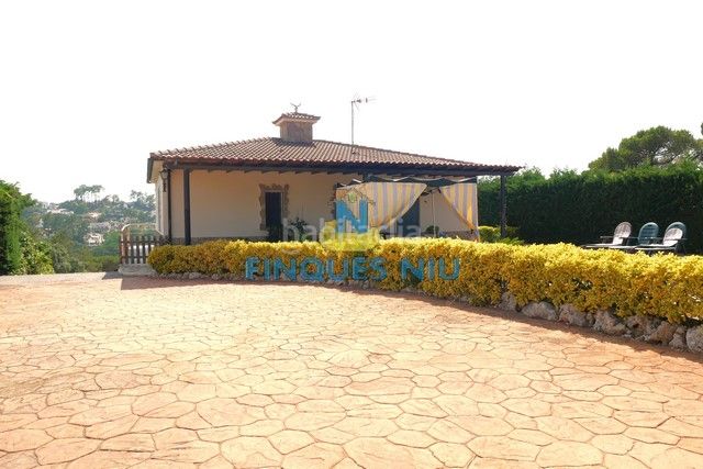 Foto 31b74f68-4ae8-45a0-be62-179cbc669d12. Xalet amb calefacció aparcament piscina a Lloret Residencial - Montlloret Lloret de Mar