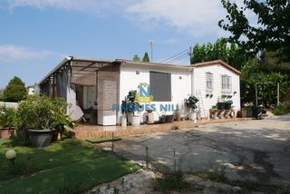 Xalet  Carrer dàlia. Casa prefabricada en aiguaviva park vidreres