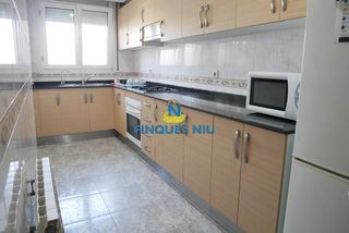 Ground floor  Carrer catalunya. Planta baja con terraza en vidreres