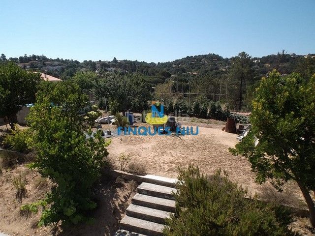 Foto 6ca7dd80-50e3-4ce1-8775-dd88c71d0cb8. Xalet a carrer sant jaume 655 a Montbarbat Maçanet de la Selva