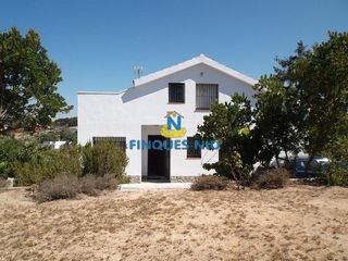 Chalet  Carrer sant jaume 655. Casa a 4 vientos en montbarbat