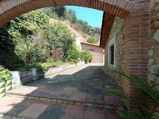 Xalet a Urbanitzacions del Nord. Chalet en venta  urb.vall repòs