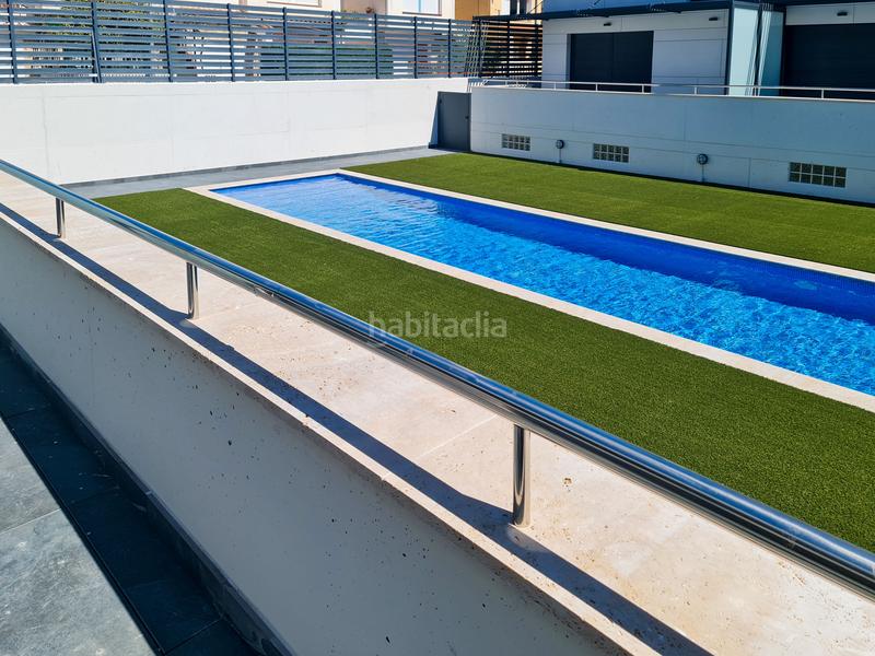 Foto 430854d1-d071-48df-a782-4d7a0fc46ff8. Casa adossada amb calefacció aparcament piscina a Escala (L´)