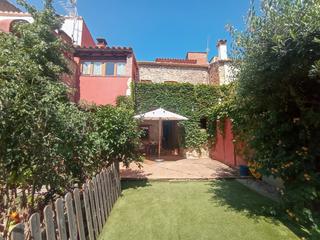 Chalet à Carrer major de sant joan 33. Casa del 1723 reformada íntegramente, a pie de la playa