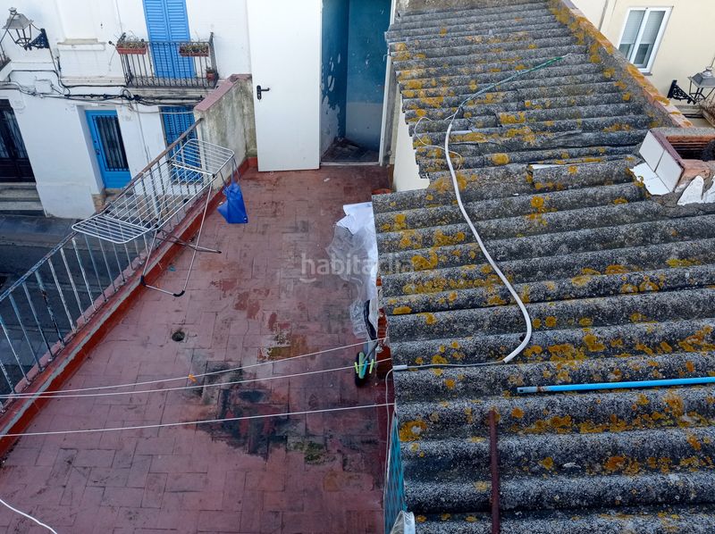 Foto 1105090d-5cba-43ee-8469-d0c492671096. Casa amb xemeneia a Eixample Sant Feliu de Guíxols