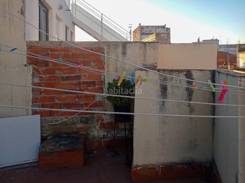 Foto 513726d7-a354-4752-ab88-59d6ec934877. Casa amb xemeneia a Eixample Sant Feliu de Guíxols