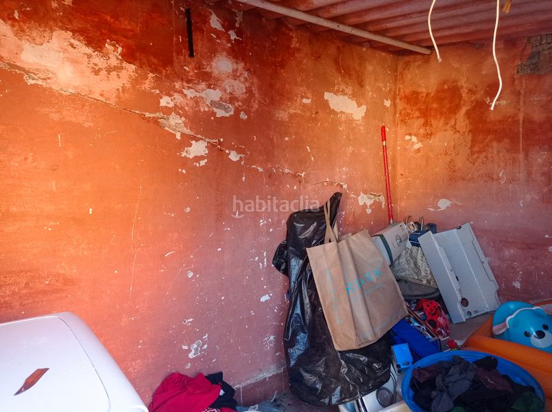 Foto 925a0029-80cb-4b78-a65d-cc2e72e1be97. Casa amb xemeneia a Eixample Sant Feliu de Guíxols