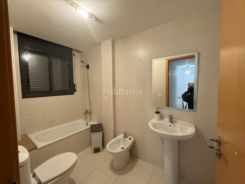 Foto aaee5321-fa37-4e42-be51-ae3adaca9784. Pis a avinguda rei jaume ii 12 a Olot