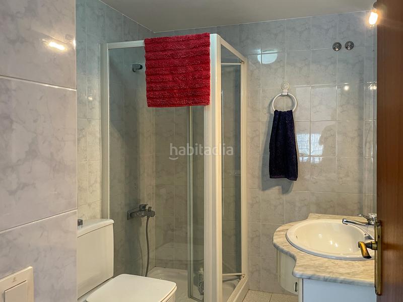 Foto 1d7b27e9-f02b-48fb-bf6a-9524f5565e21. Maison jumelée avec chauffage parking dans Olot