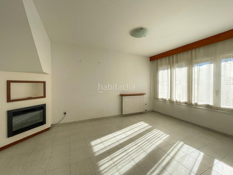 Foto 6bddb86c-7097-4e42-a07a-9d1f2ebd5c8e. Maison jumelée avec chauffage parking dans Olot