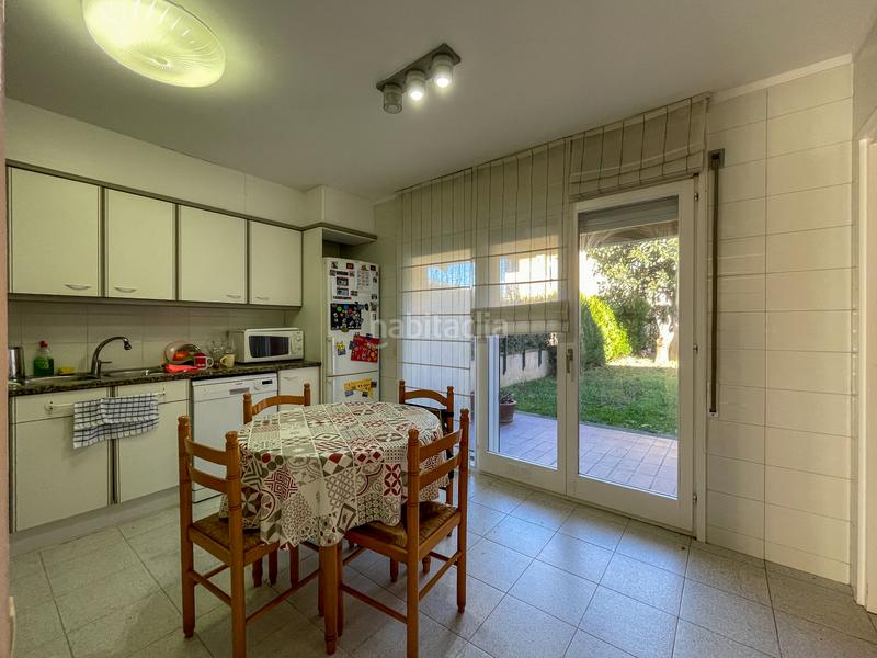 Foto a52fa56c-860c-48a7-b91d-68fe7afbb8c0. Maison jumelée avec chauffage parking dans Olot