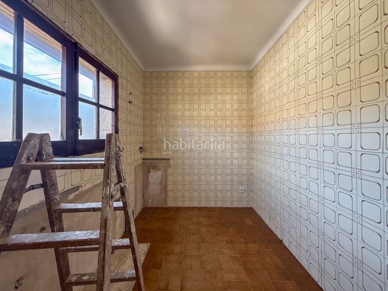 Foto 546b70a2-6d78-4159-9e04-aa2832e3ec10. Casa adosada casa de pueblo pareada con jardín privado y gran potencial de reforma en Castell d´Aro