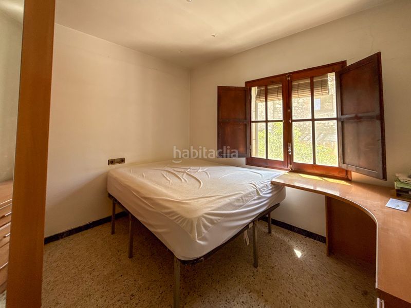 Foto 5aa3b352-23c3-45d2-9c62-86f6f03700bd. Casa adosada casa de pueblo pareada con jardín privado y gran potencial de reforma en Castell d´Aro