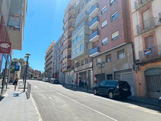 Miete Geschftsraum  Avinguda d'estanislau figueres. Traspaso local barberia  en tarragona