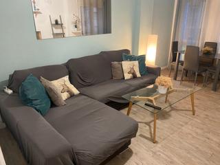 Rent Flat  Carrer de pere martell. Solo estudiantes