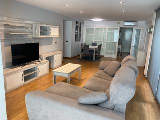 Lloguer Apartament  Carrer de brussel·les. Alquiler apartamento a pie de playa  de salou