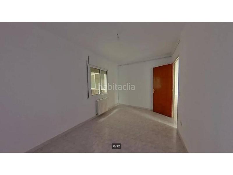 Foto 5a214298-81a7-4bdb-b87a-30fa4baedb91. Piso  en venta ideal inversores en Veïnat Salt