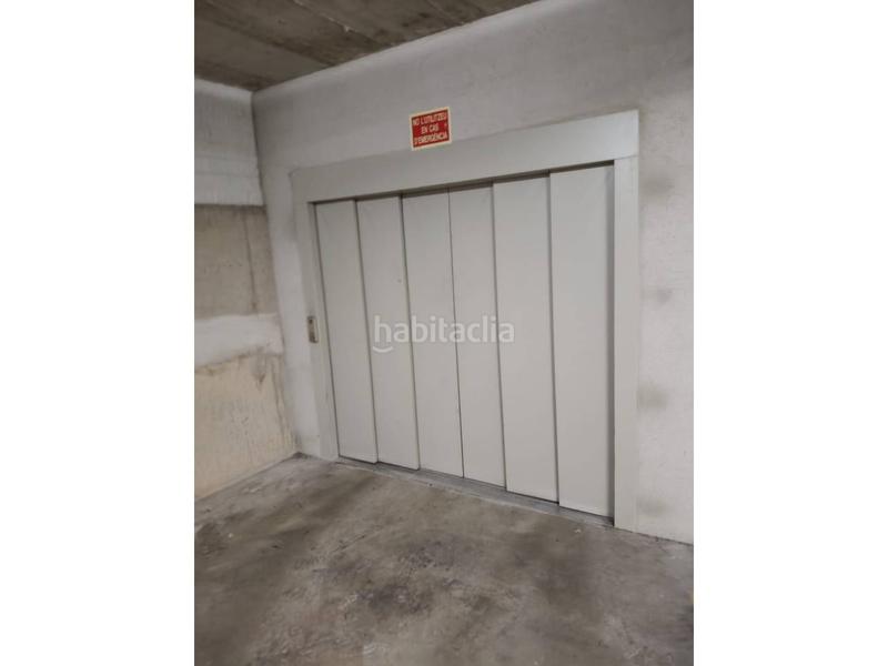 Foto bd8a04d2-8a09-48e2-a4be-edff29303830. Parking coche parking en venta en Eixample Sud-Migdia Girona
