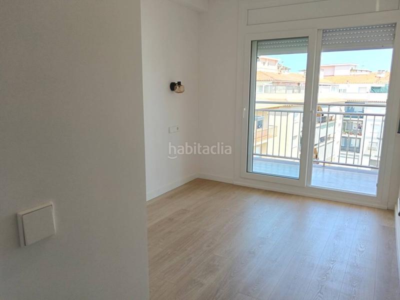 Foto 15bbb12c-a0ca-4cc8-8951-821a2fda39c4. Piso venta dúplex totalmente reformado a estrenar en Palamós
