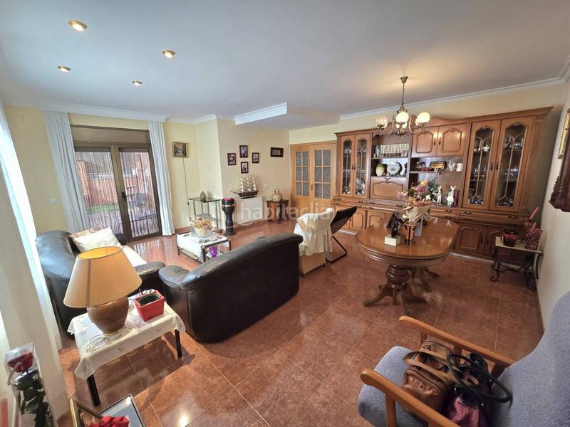 Foto 0f6ba48b-f508-4abf-af13-da4cdc03d510. Haus mit heizung parking in Vilafant