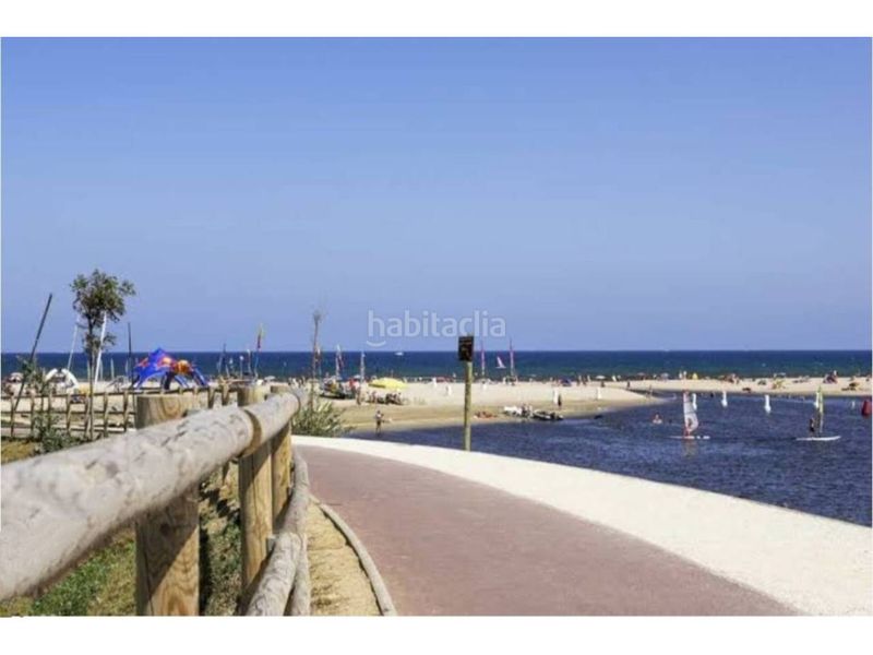 Foto 07e0b8da-1486-4ff1-b050-80d7f32a95cc. Casa amb calefacció aparcament piscina a Muga - Gran Reserva - Badia Empuriabrava