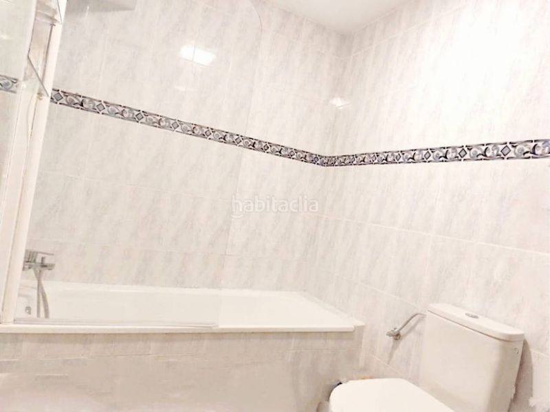 Foto cba3fbc2-cc4f-4f30-8b63-f0b0d4558f0a. Casa amb calefacció aparcament piscina a Muga - Gran Reserva - Badia Empuriabrava