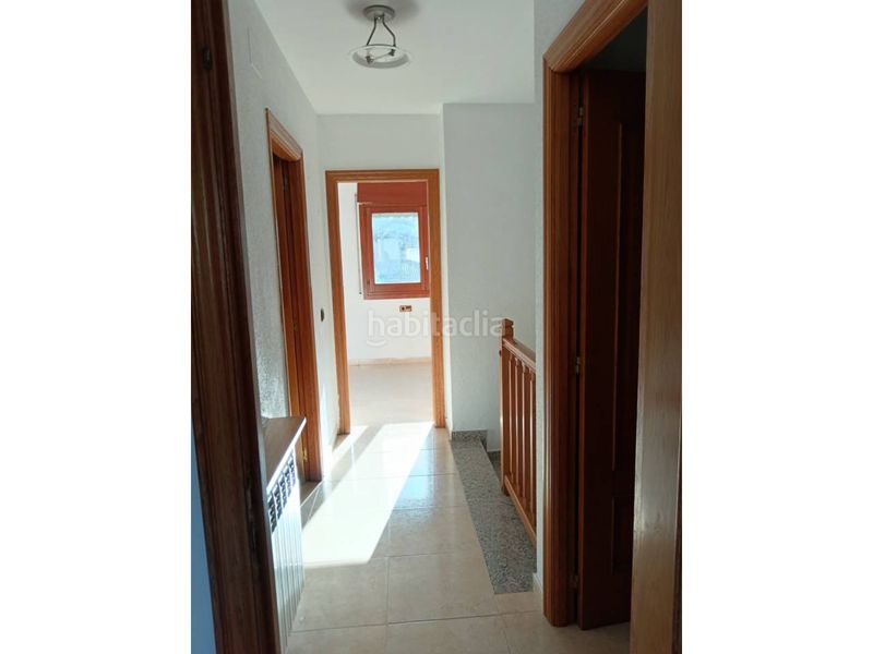 Foto 2e83871b-019a-44cb-a677-27480a2e55b7. Casa amb calefacció aparcament a Olot