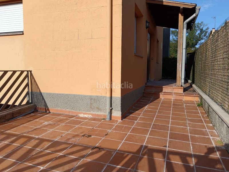 Foto b0b6528d-e14e-428f-94ea-7d541ef94250. Casa amb calefacció aparcament a Olot