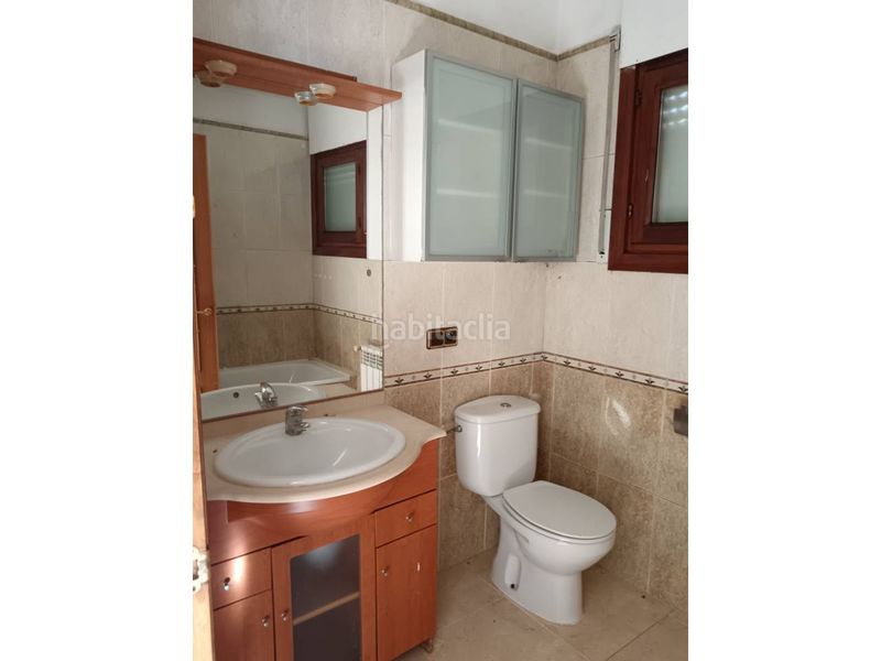 Foto dfdd404f-4726-4e2c-a407-7dbd276656a1. Casa amb calefacció aparcament a Olot