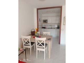 Etagenwohnung in Eixample Sud-Migdia. Piso en venta en zona migdiagirona
